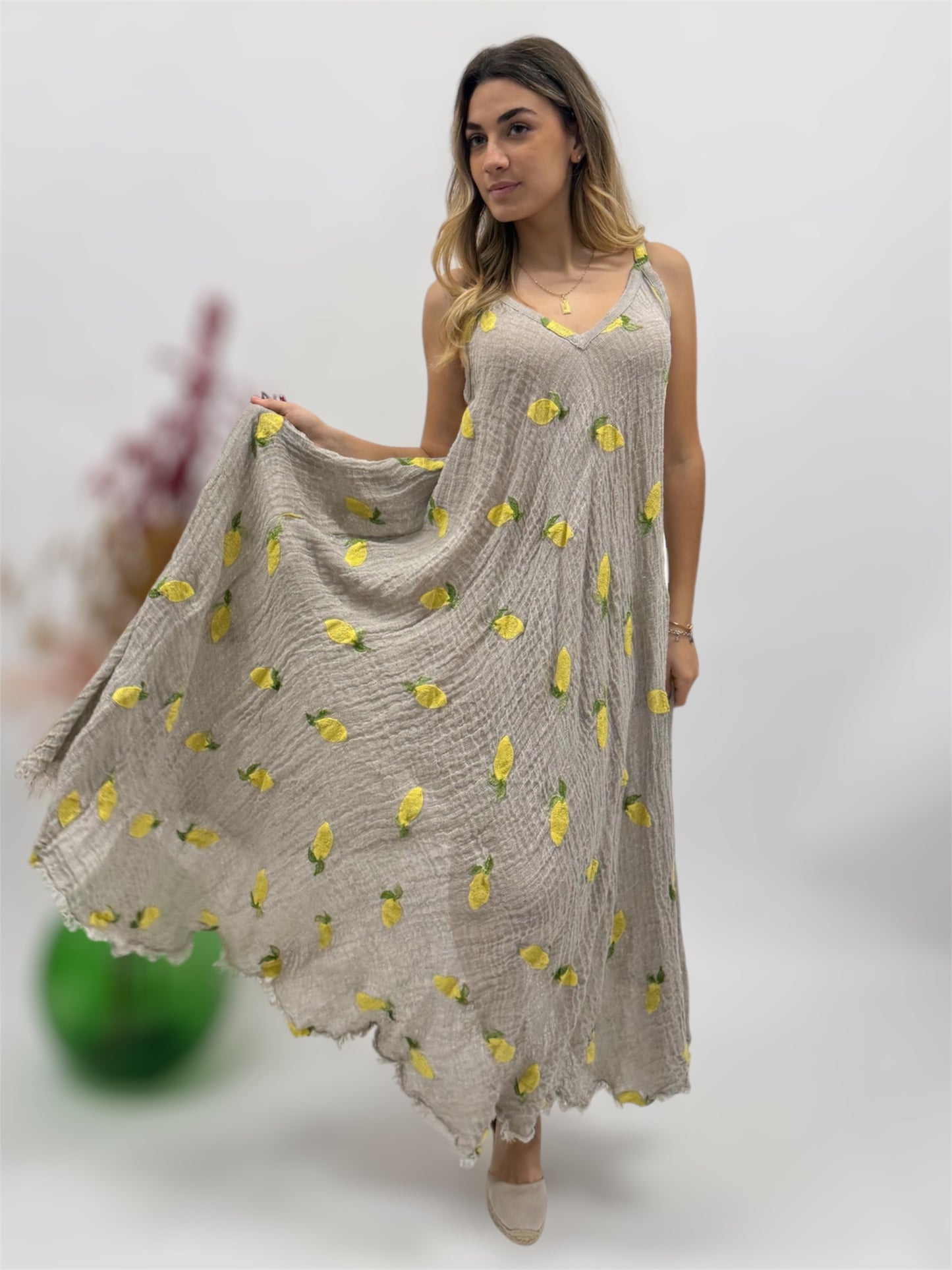 ABITO LUNGO IN LINO GREZZO E MAXI LIMONI RICAMATI MADE IN POSITANO