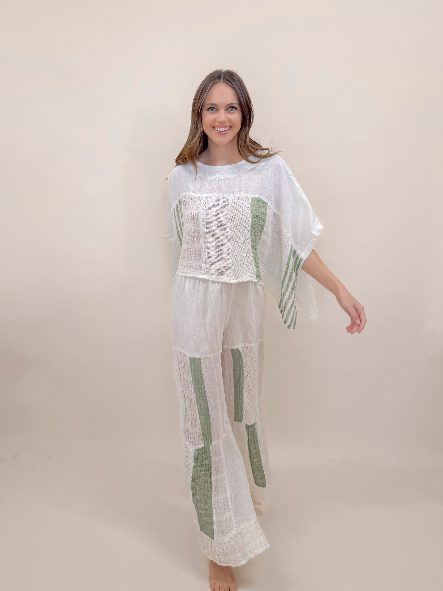 SET PANTALONE E PONCHO PATCHWORK (Copia)