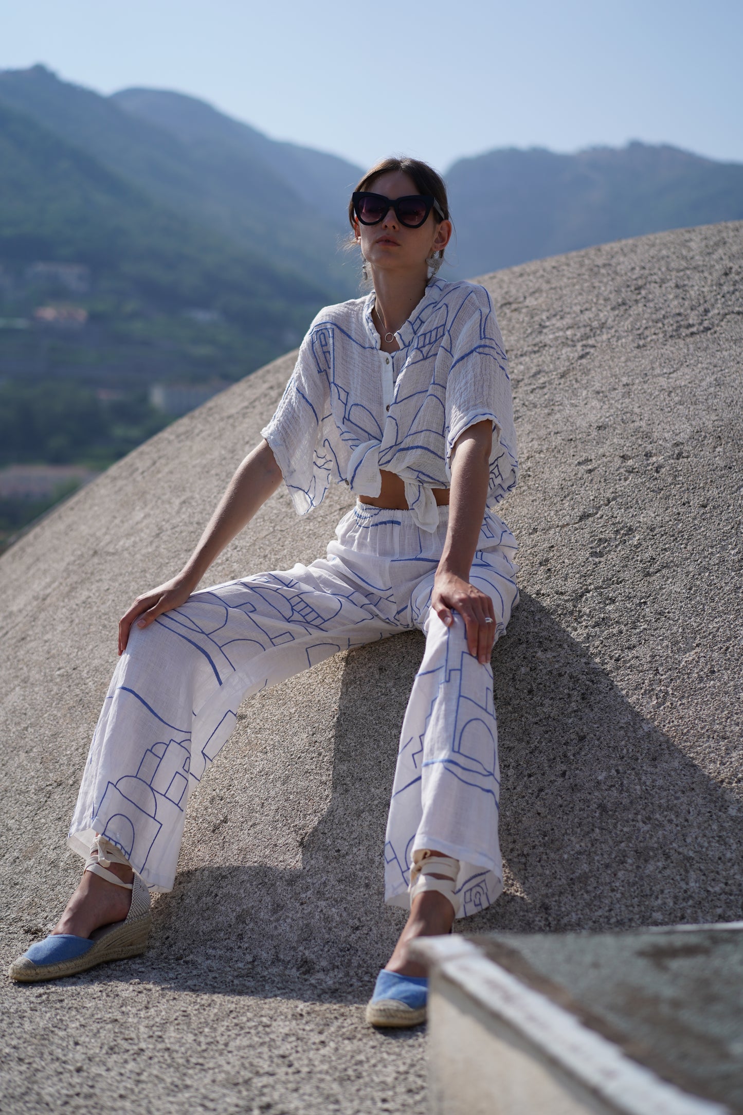 COMPLETO IN LINO RICAMATO MODA MARE POSITANO MADE IN ITALY