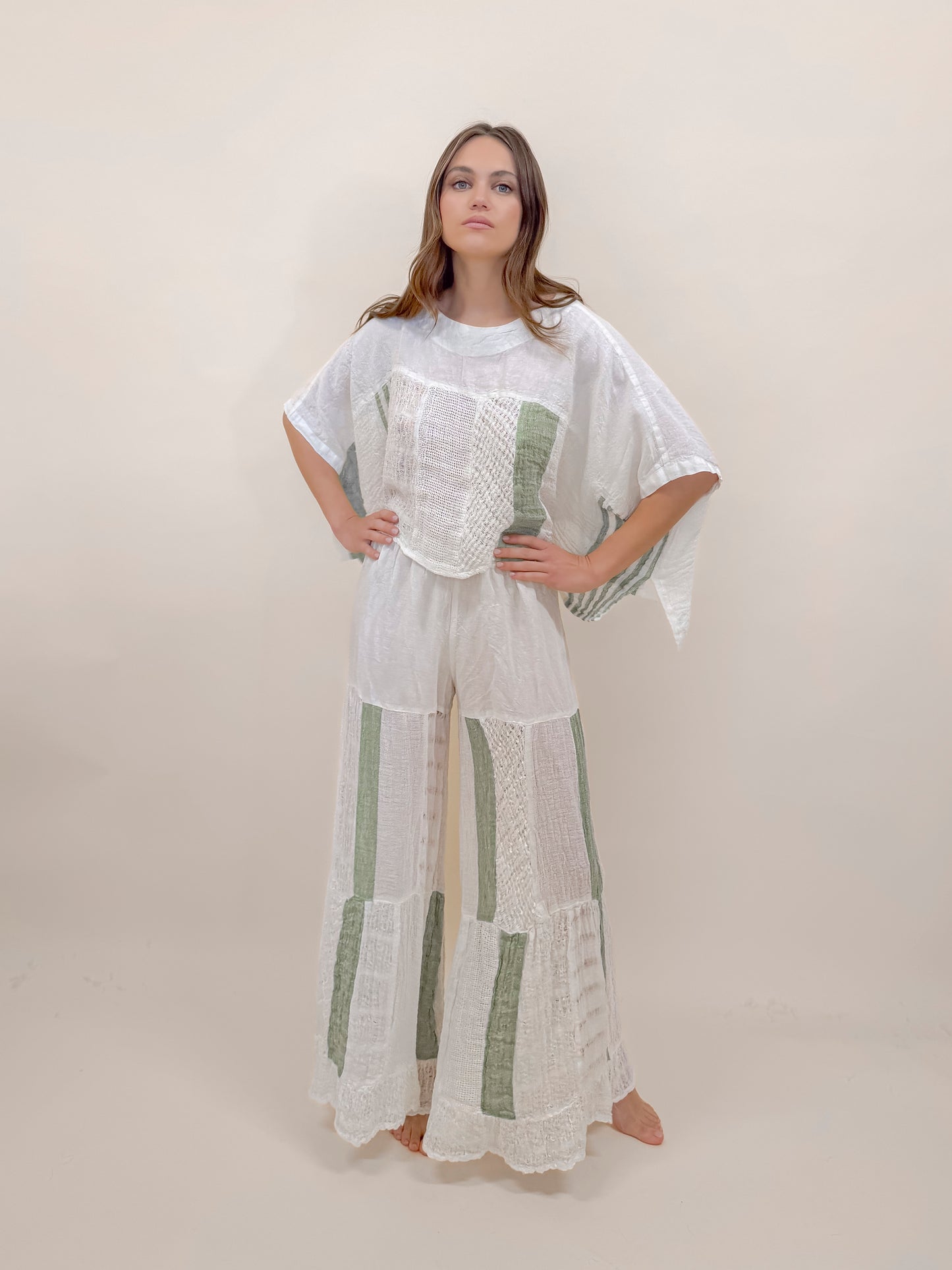 SET PANTALONE E PONCHO PATCHWORK (Copia)