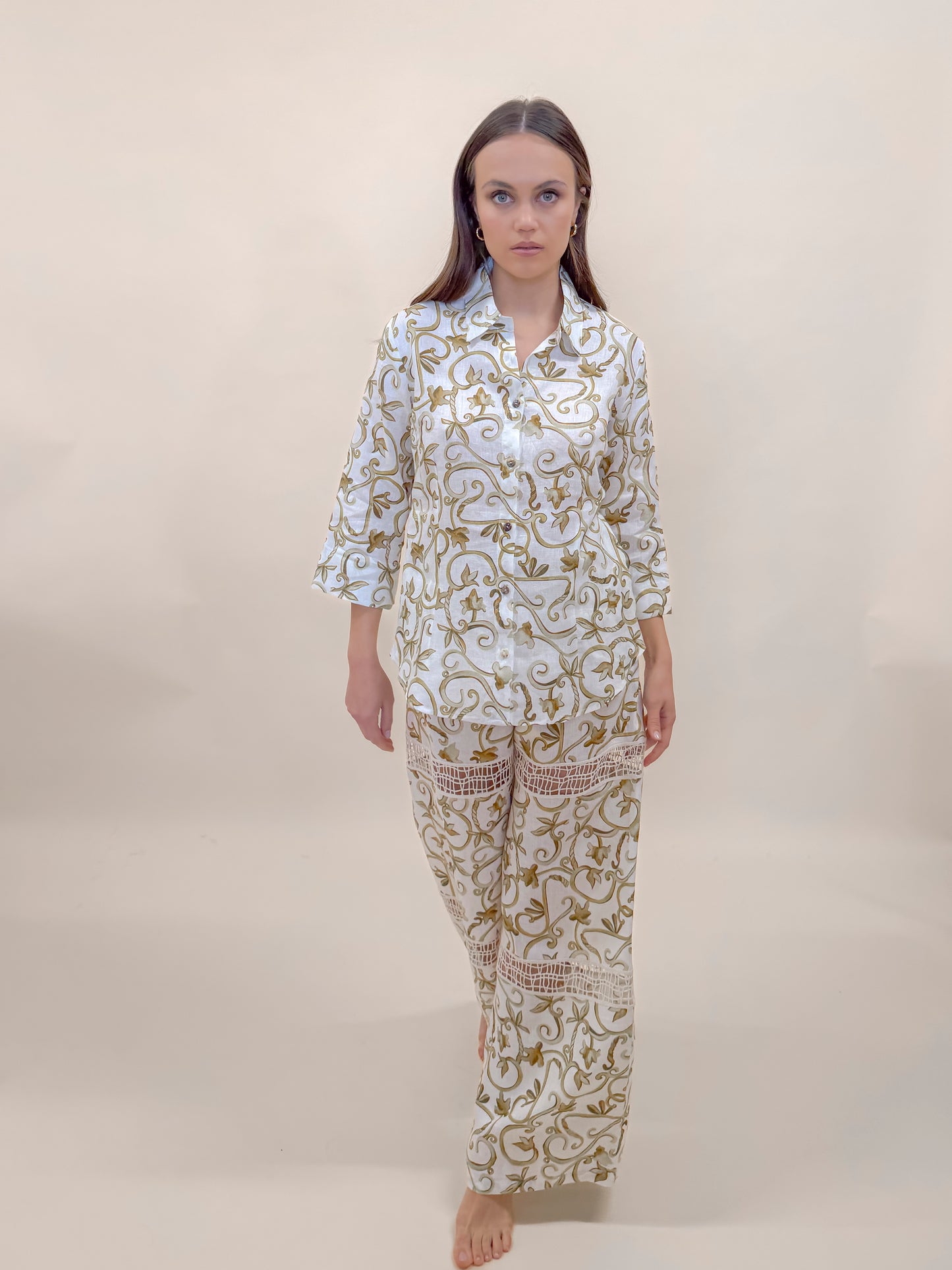 SET PANTALONE  E CAMICIA KAROL STAMPA RINGHIERA ORO, LINO MODA MARE POSITANO MADE IN ITALY