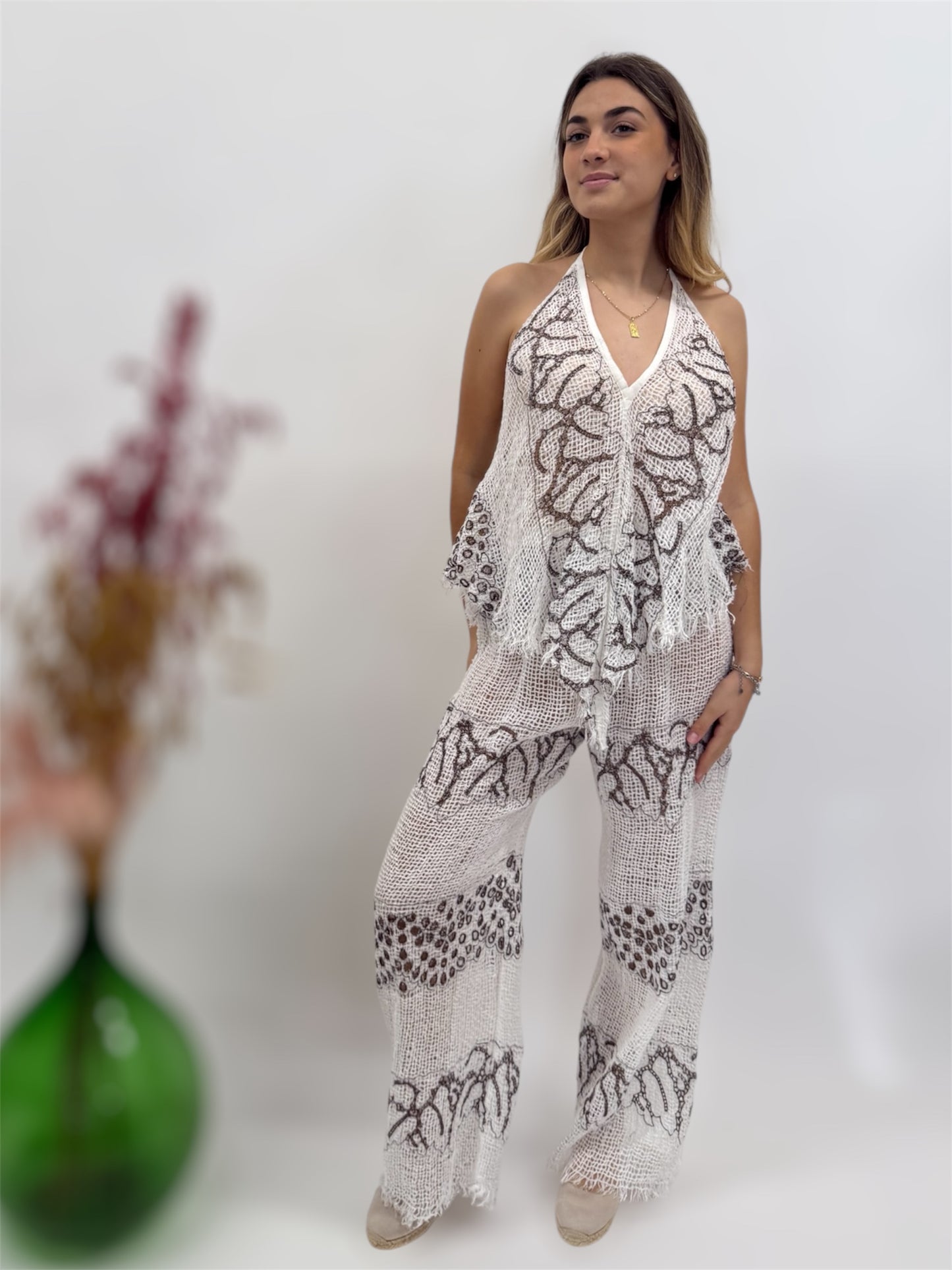 Set of trousers and top in Raw embroidered linen net